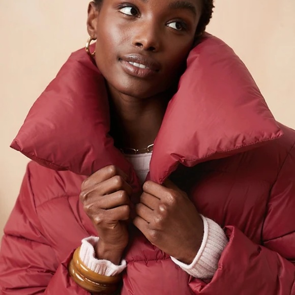 Banana Republic factory Burgundy Funnel-Neck Puffer Coat - Picture 4 of 10